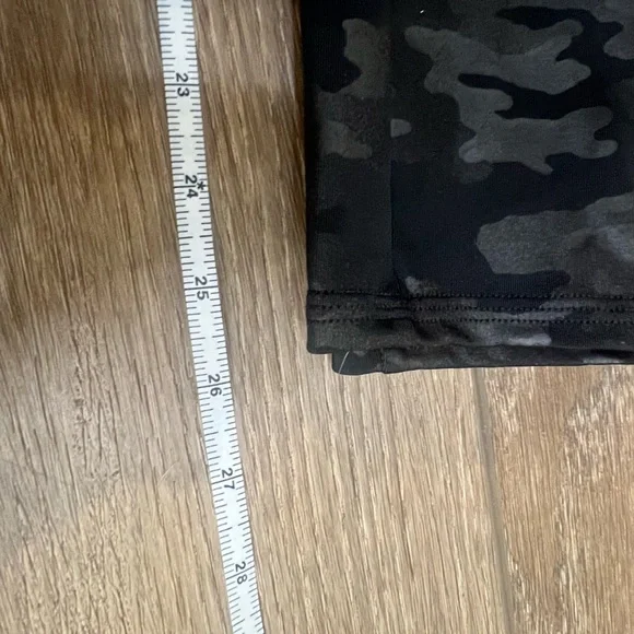 Spanx Faux Leather High-rise Camo Legging - Picture 5 of 5